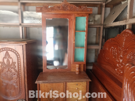 সেমি বক্স খাট